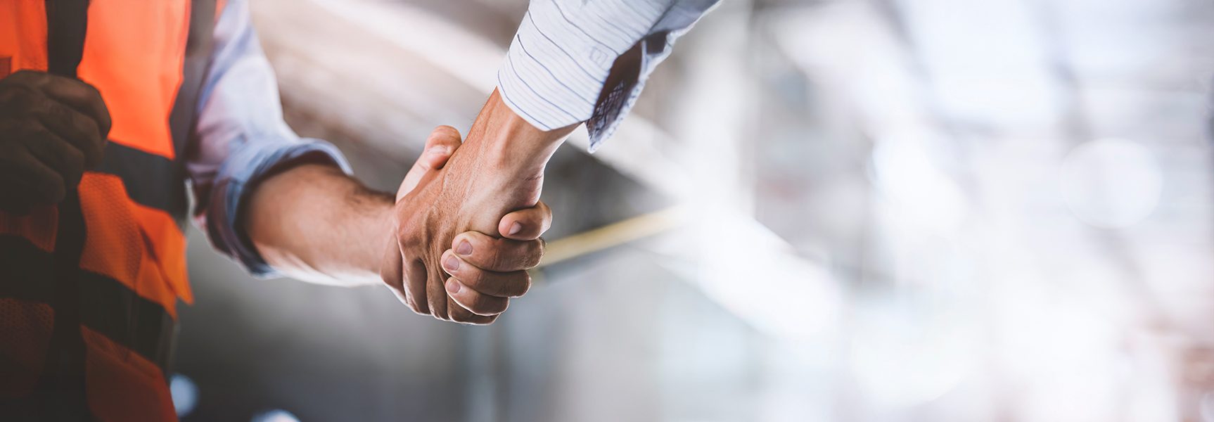 Shaking Hands_2140815935